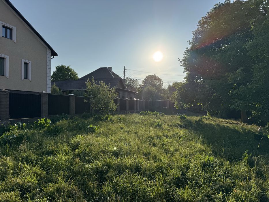 Продається земля під будівницьтво