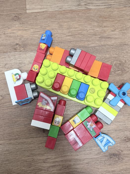 Конструктор Mega Bloks музична ферма