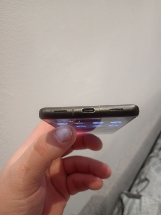 Pixel 6a Срочно...