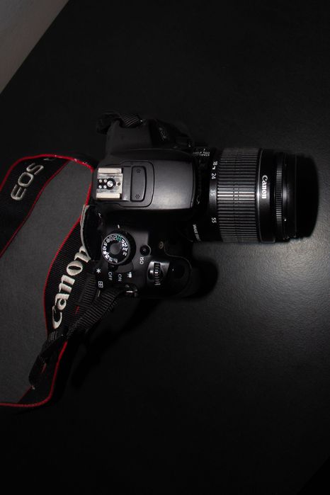 Фотоапарат Canon 650d