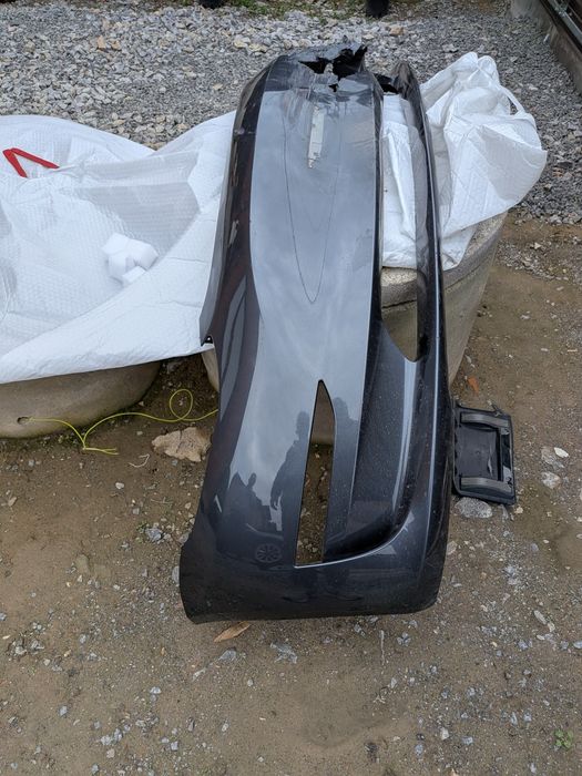 Бампер tesla model 3 pmng під відновлення