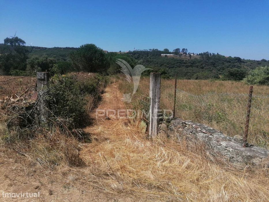 Terreno Rústico em Sobral Monte Agraço - Santo Quintino