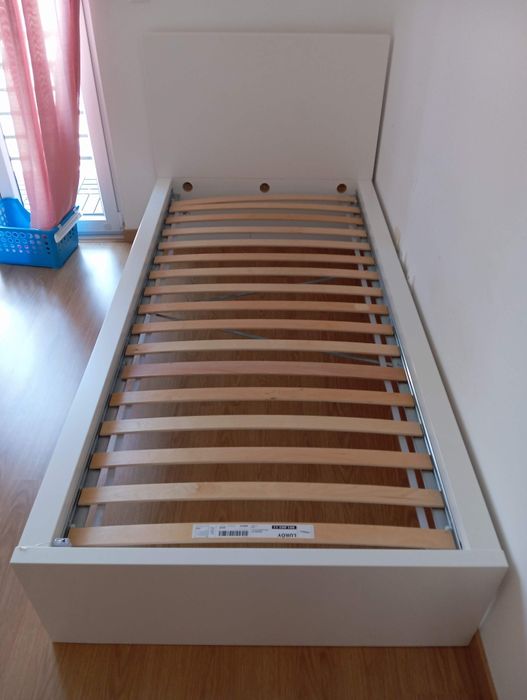 Cama de solteiro malm