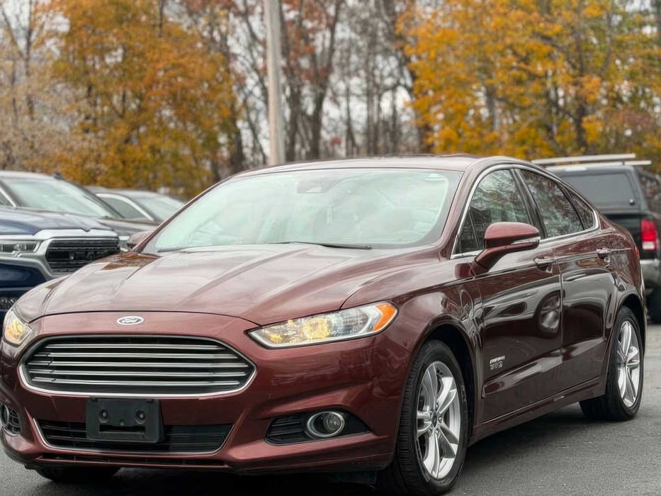 Ford Fusion Energi Titanium      2016