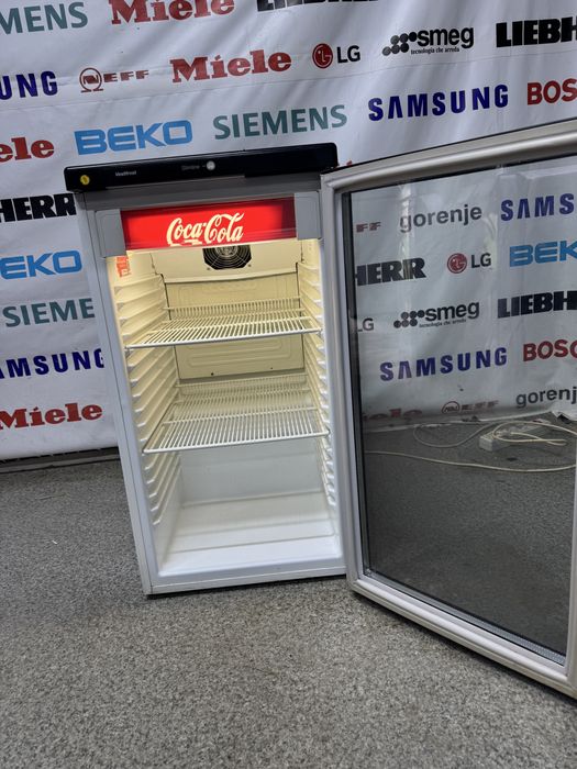 Vestfrost (CocaCola) холодильник вітрина для напоїв