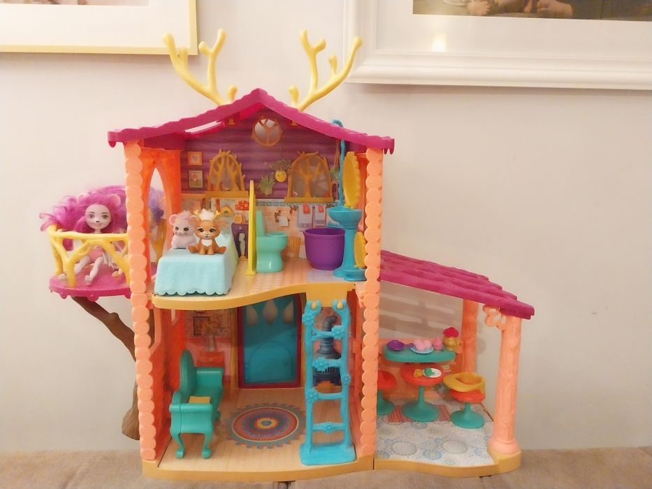 Duży domek jelonków Enchantimals + 2 laleczki