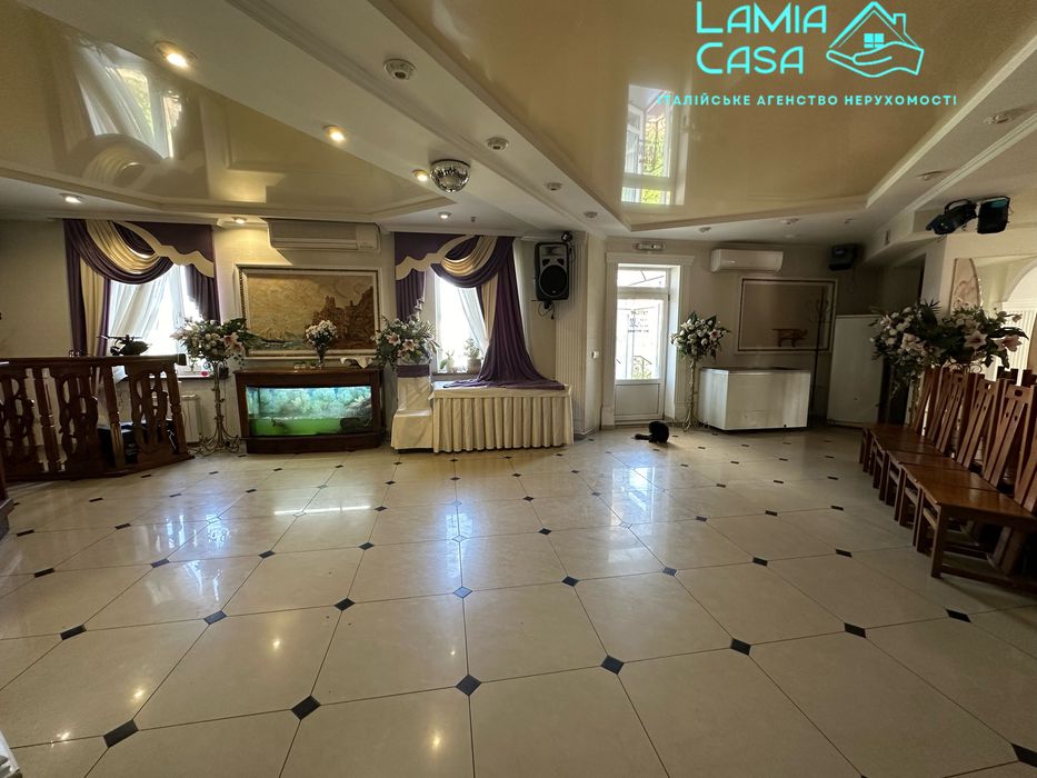 Оренда ресторану , з обладнанням та гарним ремонтом