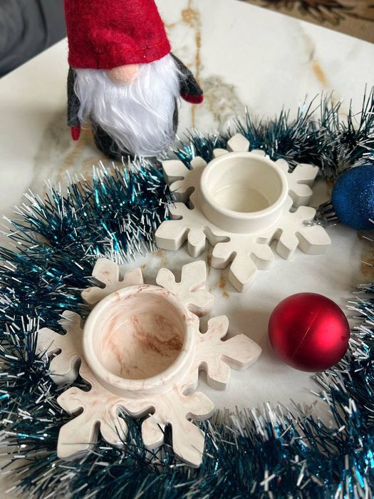 Підсвічник-сніжинка