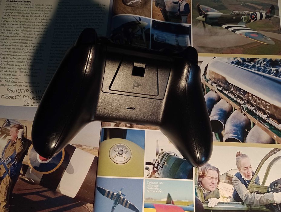 Pady do XBOX , biały Xbox Wireless Controller