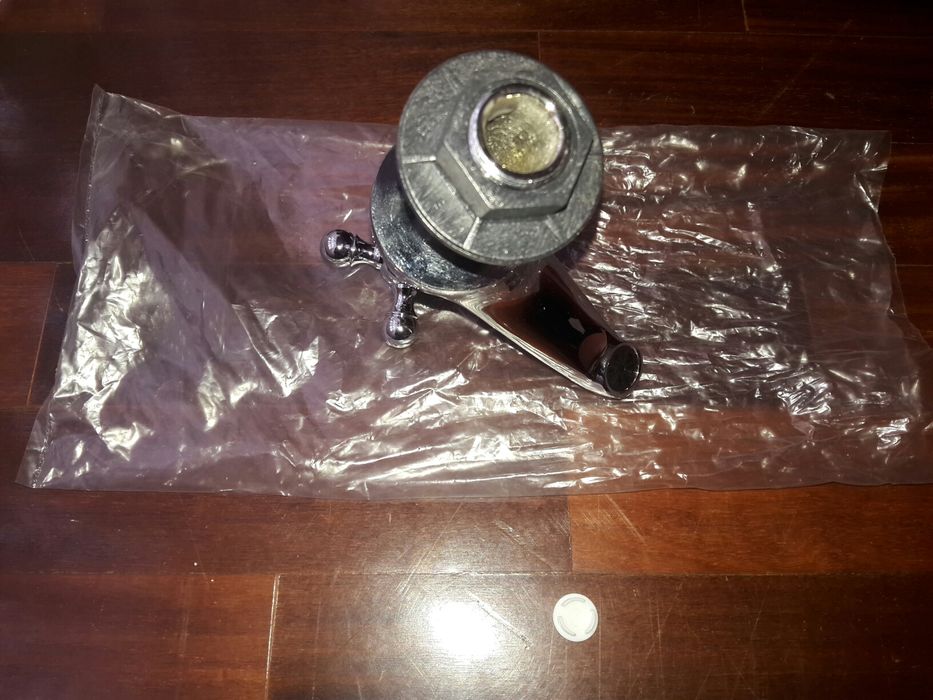 Torneira nunca usada