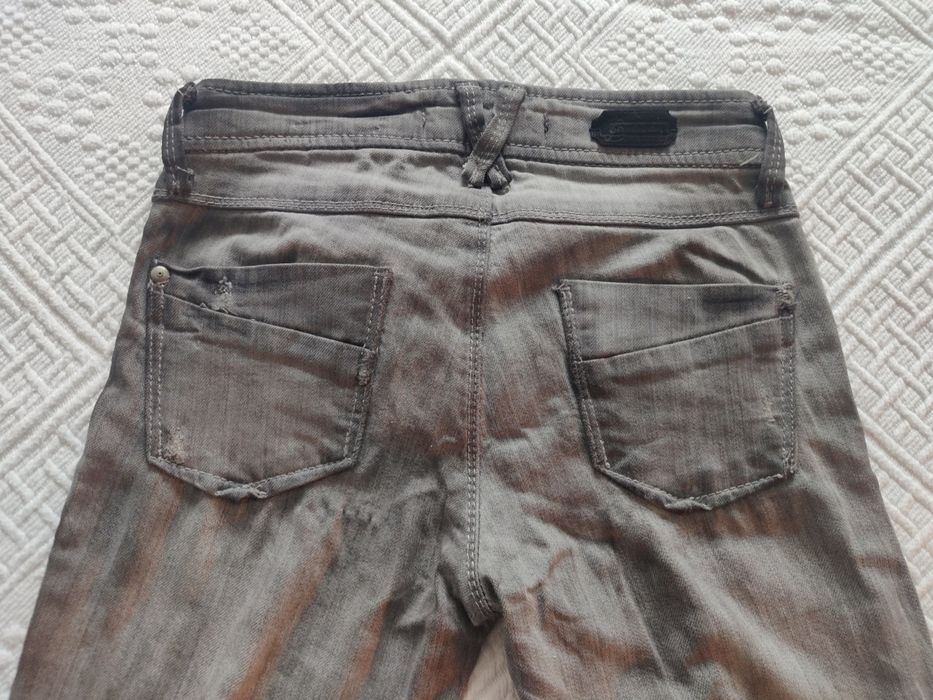 Vendo calças Stradivarius