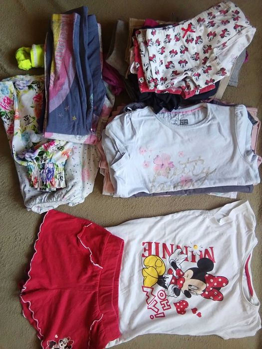 Ubranka na lato dla dziewczynki rozmiar 98-116, 30 szt.