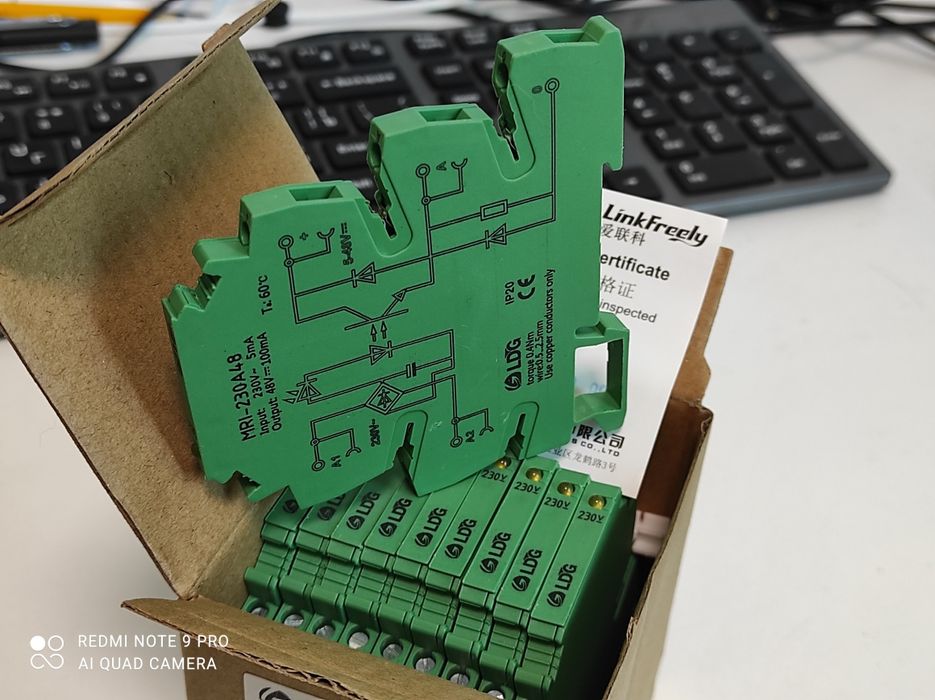 Інтерфейсне реле на din рейку. Интерфейсное реле