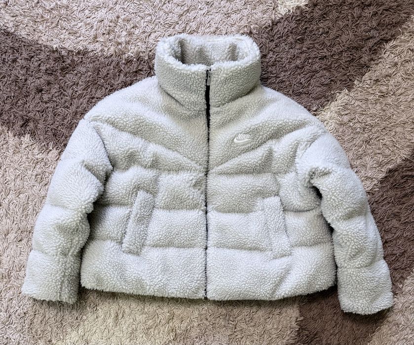 Nike Womens Therma-FIT куртка шерпа
