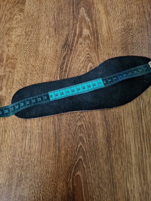 Продаю новые демисезонные берцы