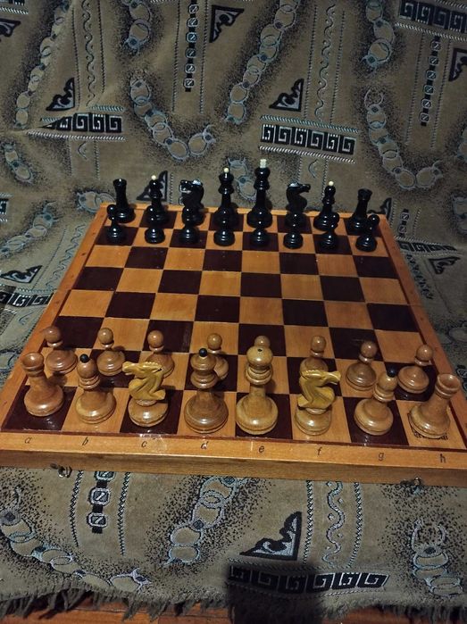 Шахматы большие с утежелителем внутри грасмейстерские