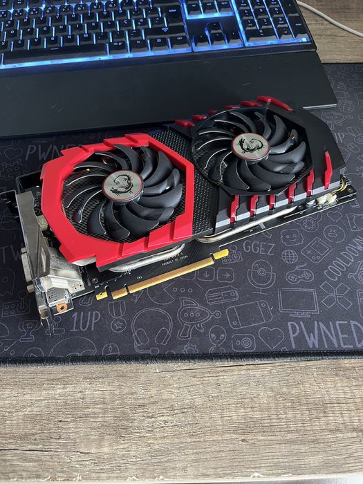 Placa Gráfica - MSI GTX 1070 8gb