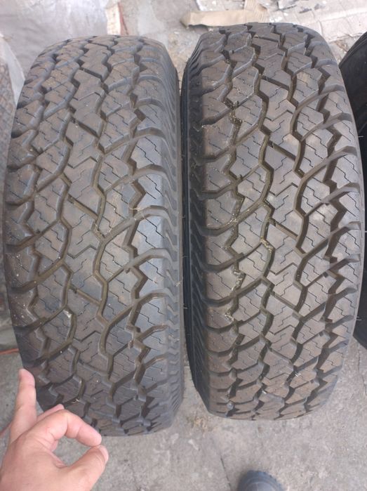 Sprzedam opony 235/75 R15