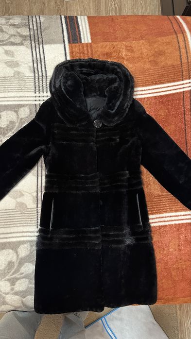Жіноча шуба з натурального хутра