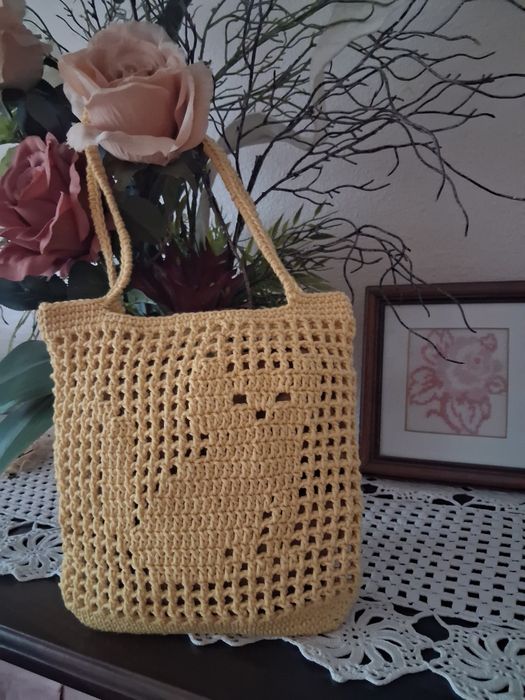 Mala de crochê para menina