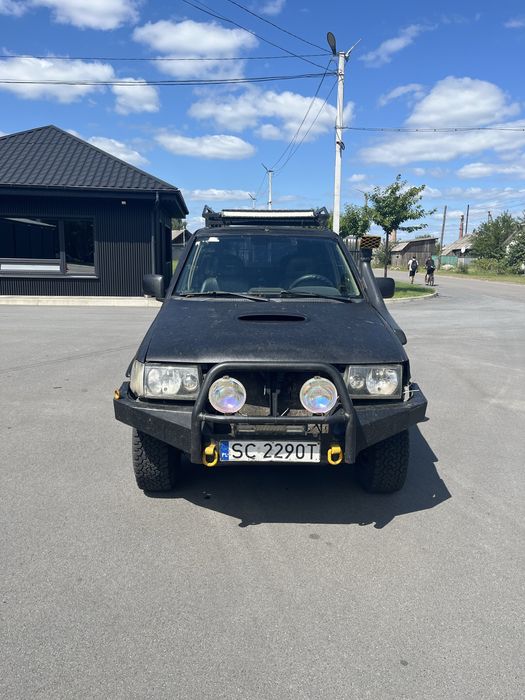 Nissan Terano 2.7