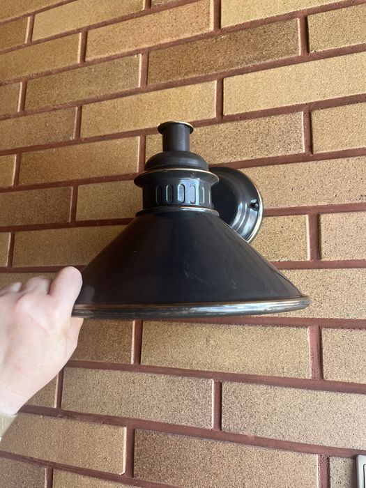 kinkiety to zewnętrzne lampy ścienne