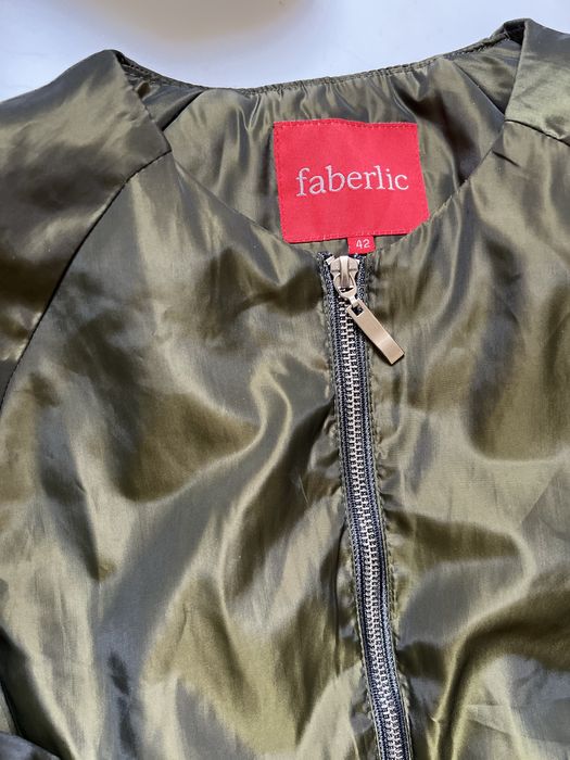 В отличном состоянии цвет хаки