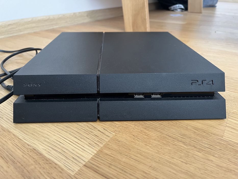 Playstation 4 fat 1TB+ камера для VR+ ігри+ 2 геймпада