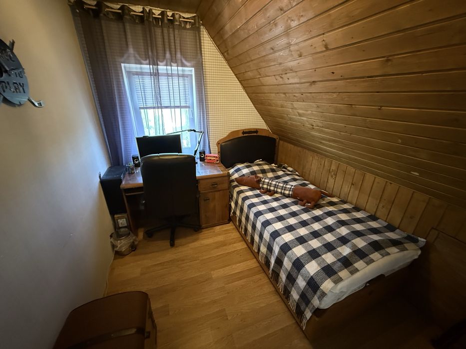 Гаряча пропозиція. Двоповерховий будинок в місті. Ремонт