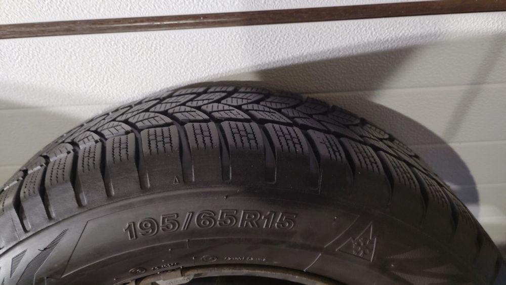 VW Golf 4 Komplet Opon Zimowych z Felgami