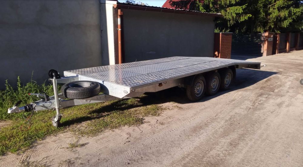Wypożyczalnia Wynajem Przyczep Przyczepki Lawety laweta 3 osie.