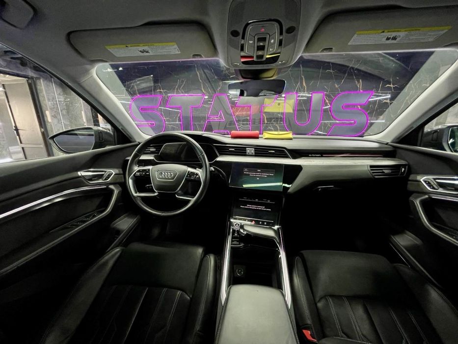 Audi e-tron 2020 VIN WA13AAGE4MB020984 фото оголошення 12 з 22
