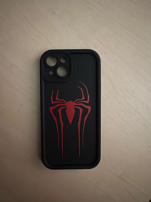 чохол на iphone 13