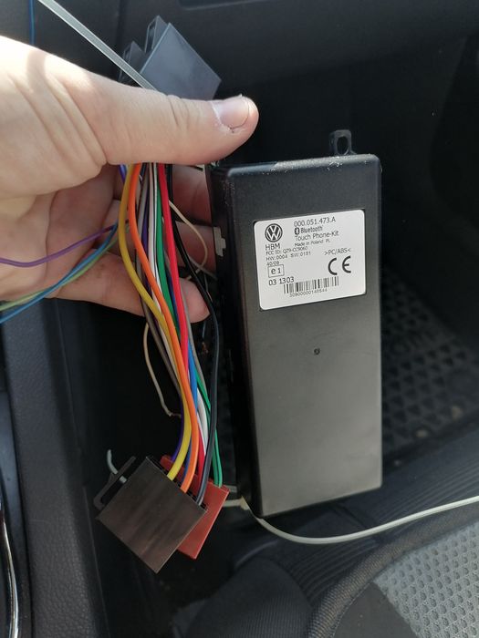 Zestaw głośnomówiący VW Golf 5 touch Phone kit