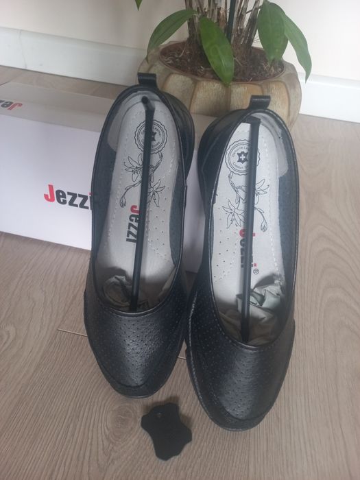 Buty damskie czarne damskie sportowe baleriny r.38 Nowe