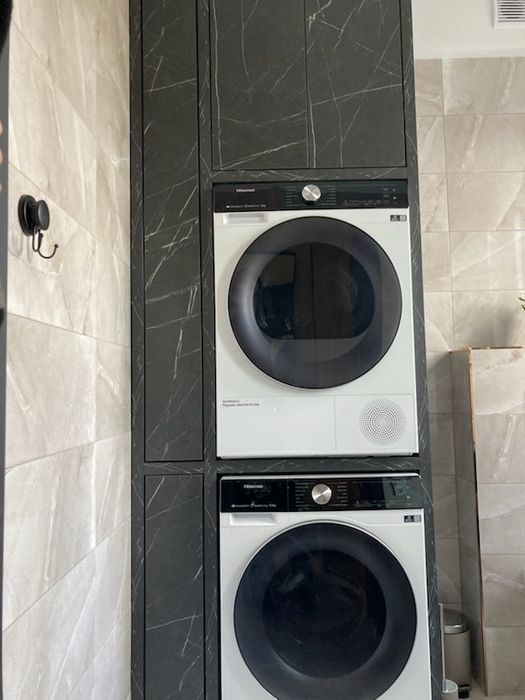 Meble na wymiar.Biurowe, szafy, garderoby .