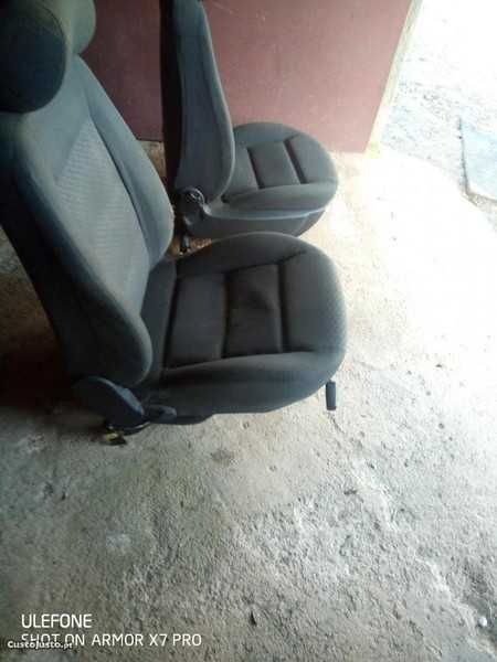Bancos de Carrinha  Audi