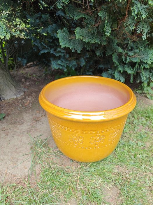 Donice ogrodowe, ceramiczne.