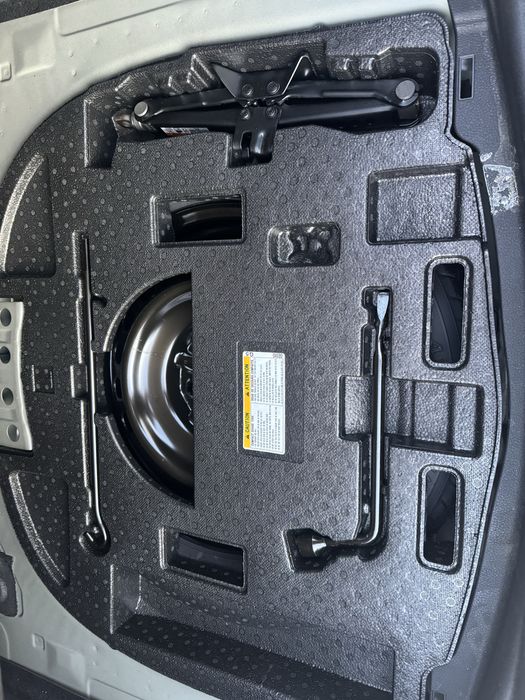 Toyota Camry 2025 2.5 Hibrid AWD New!