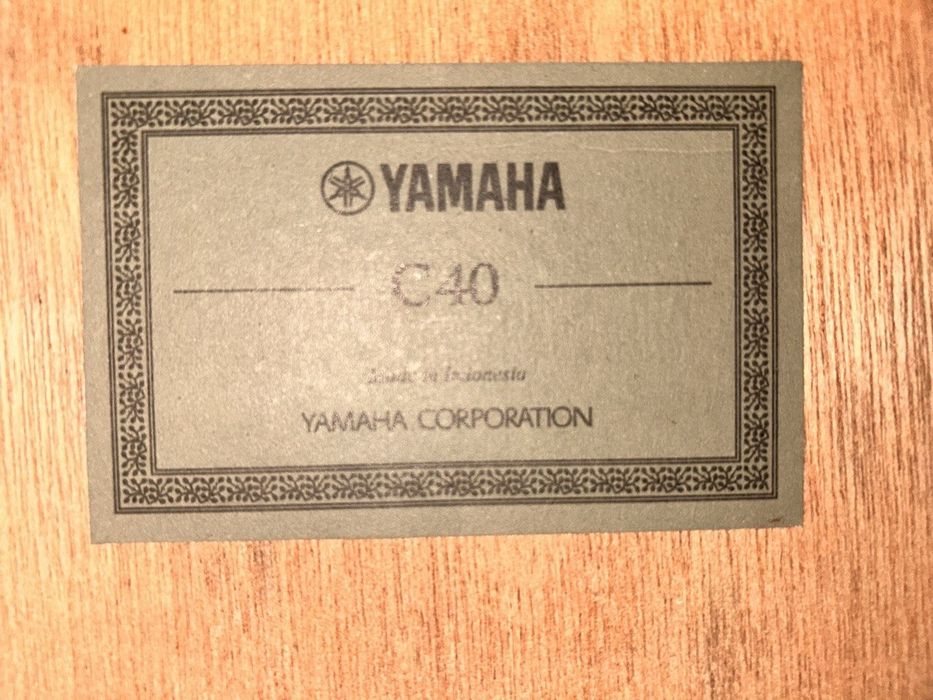 Гитара Yamaha c40
