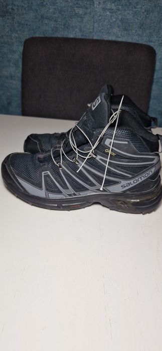 Salomon 41 1/3.        .