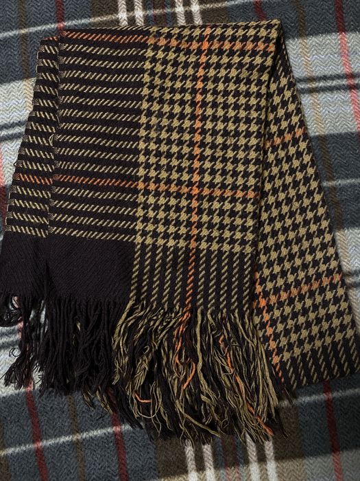 Шарф коричнуватий