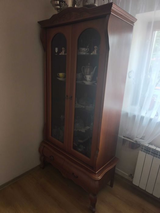 Komplet mebli drewnianych