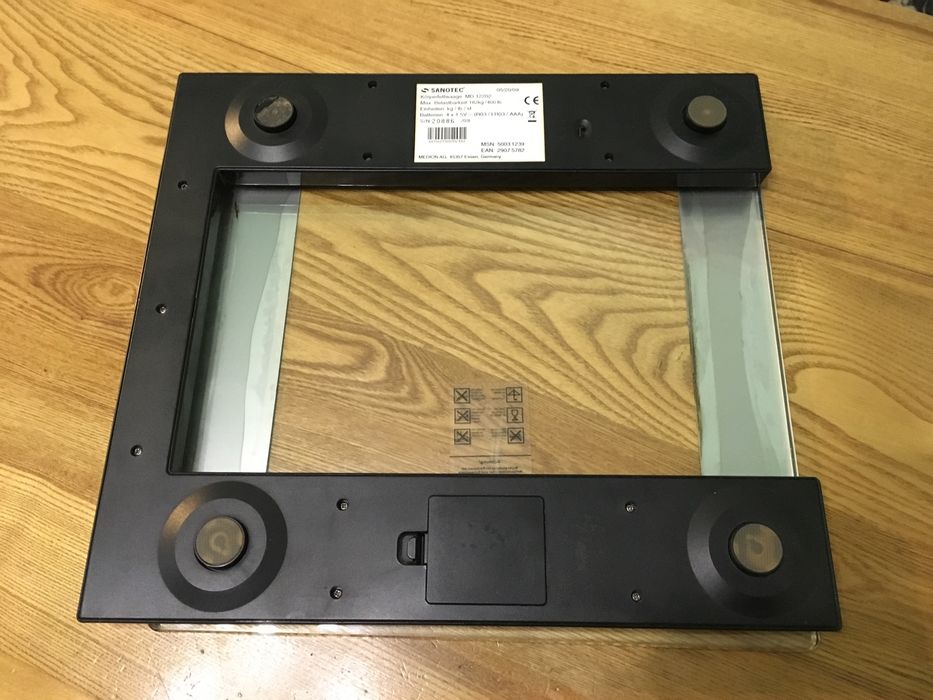 Весы напольные, ваги електронні, діагностичні Sanotec