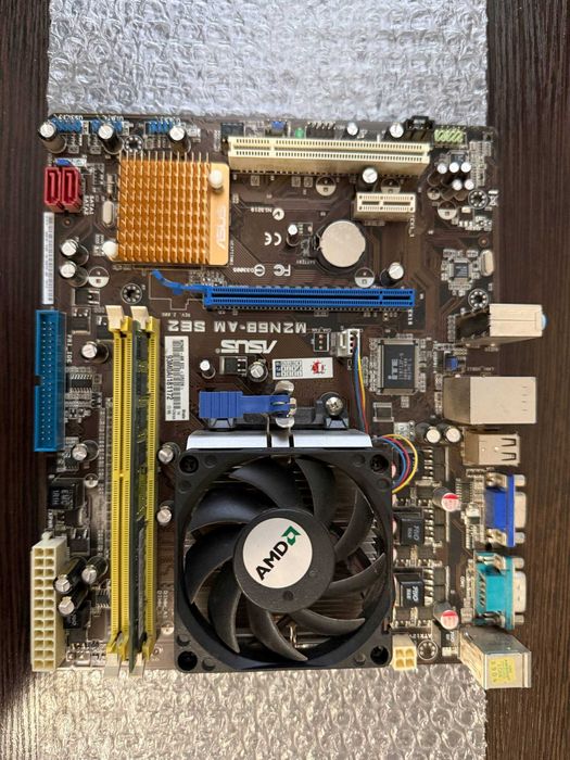 Комплект ASUS M2N68-AM SE2 + AMD Athlon 64 X2 5200 + 2GB DDR2