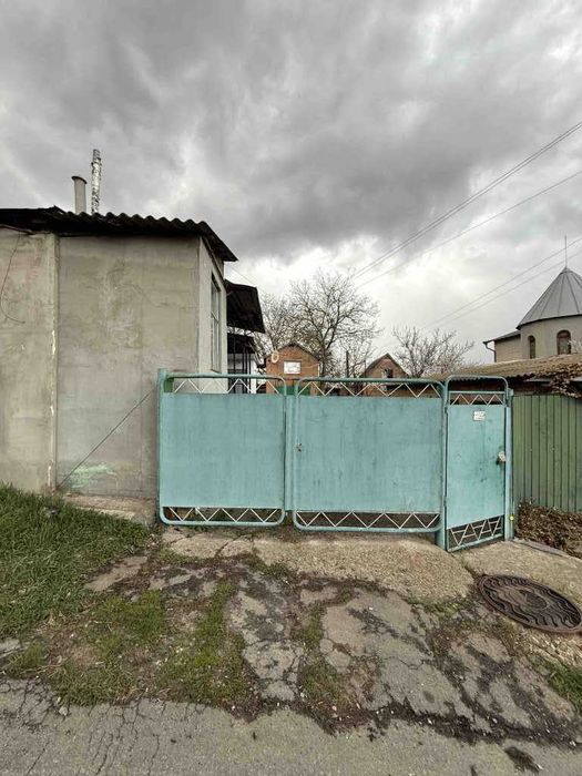 2к, Центр, р-н Альтанки, з гаражем, автономне опалення