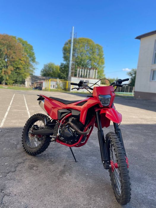 Spark sp300p-1