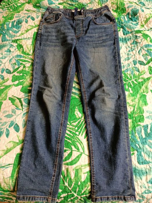 Jeansy chłopak Reserved 152