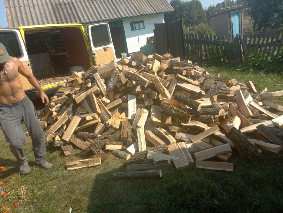 Рубані дрова дуб