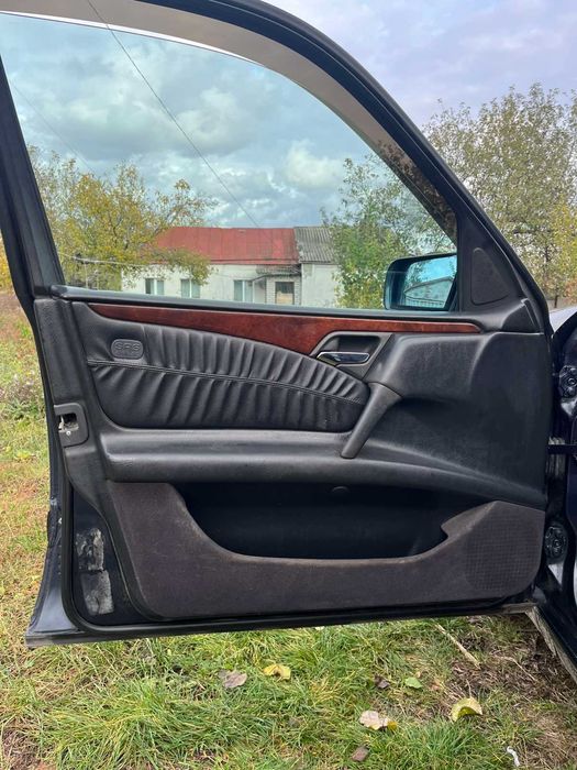 Mercedes-Benz E-Class 1998